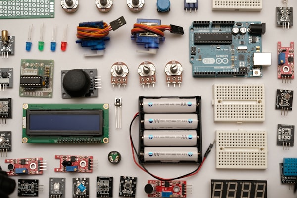 Módulos y componentes de conectividad electrónica